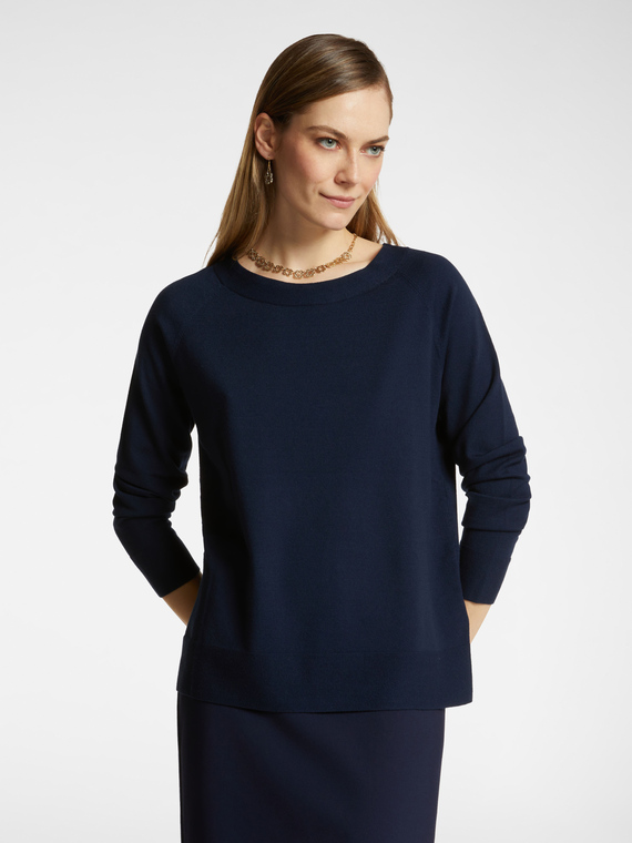 Pullover mit U-Boot-Ausschnitt
