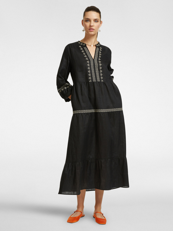 Vestido bordado de lino