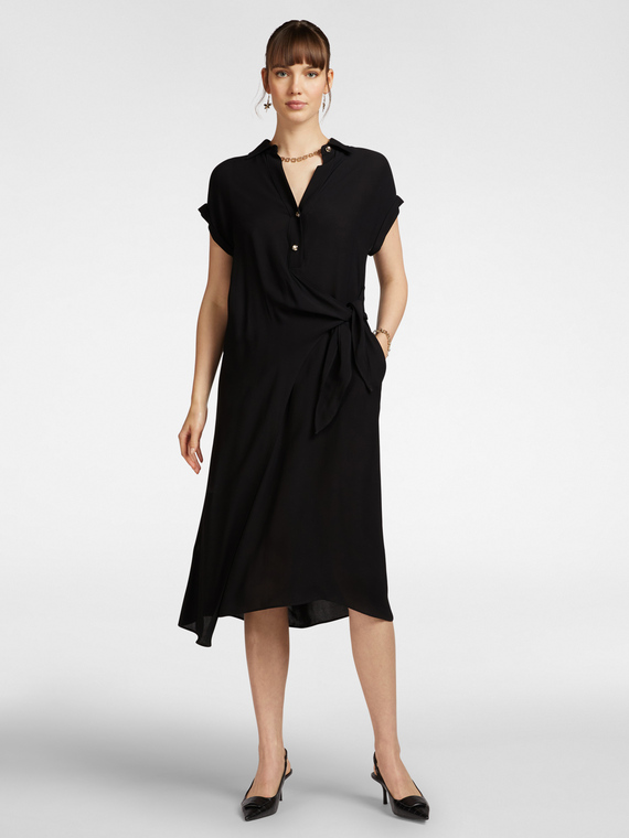 Hemdblusenkleid mit seitlichem Knoten