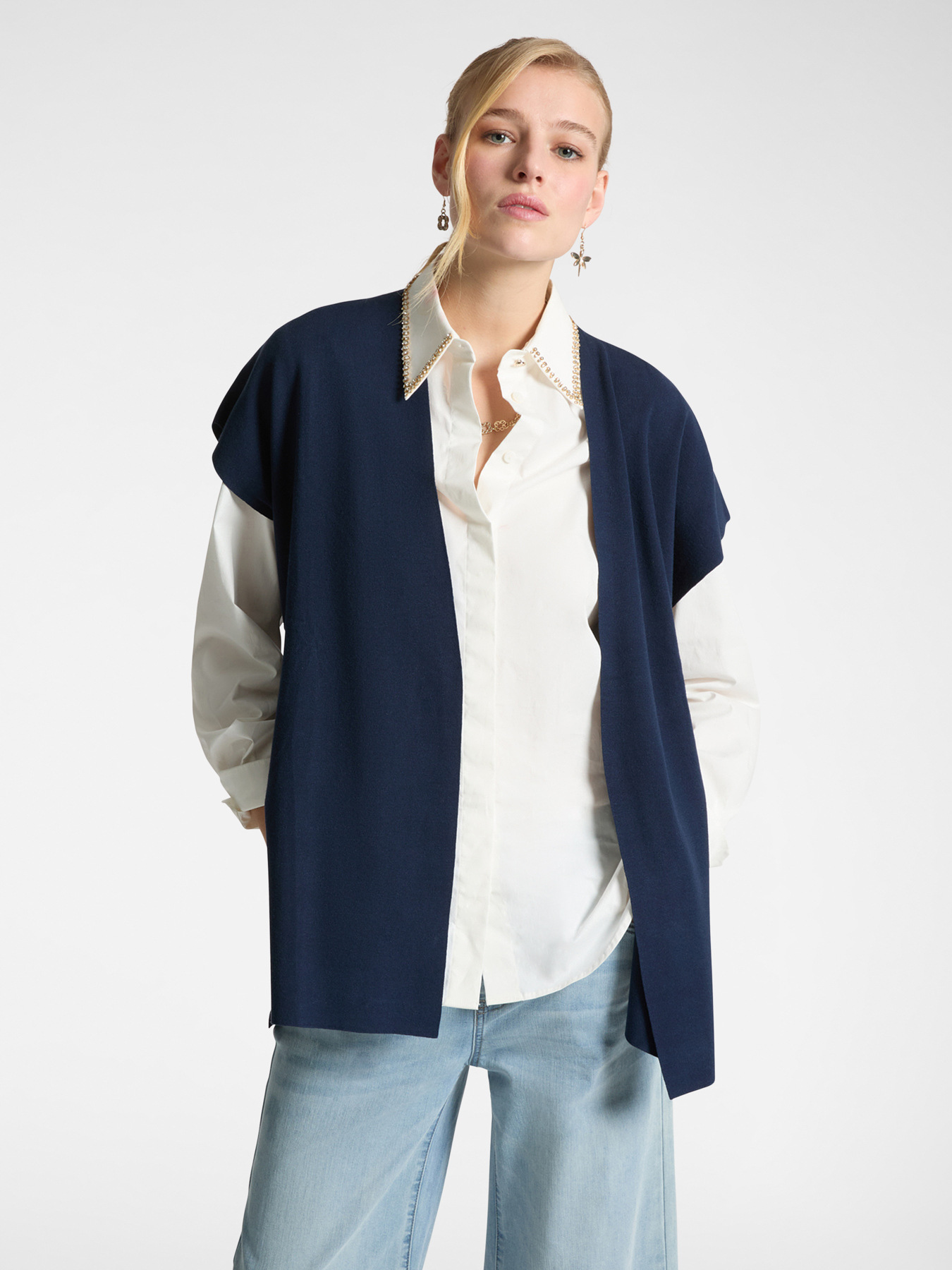 Long vest with short sleeve image number 0