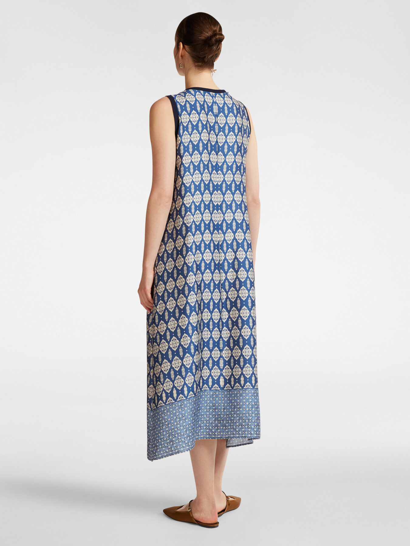 Dress with ethnic print image number 1