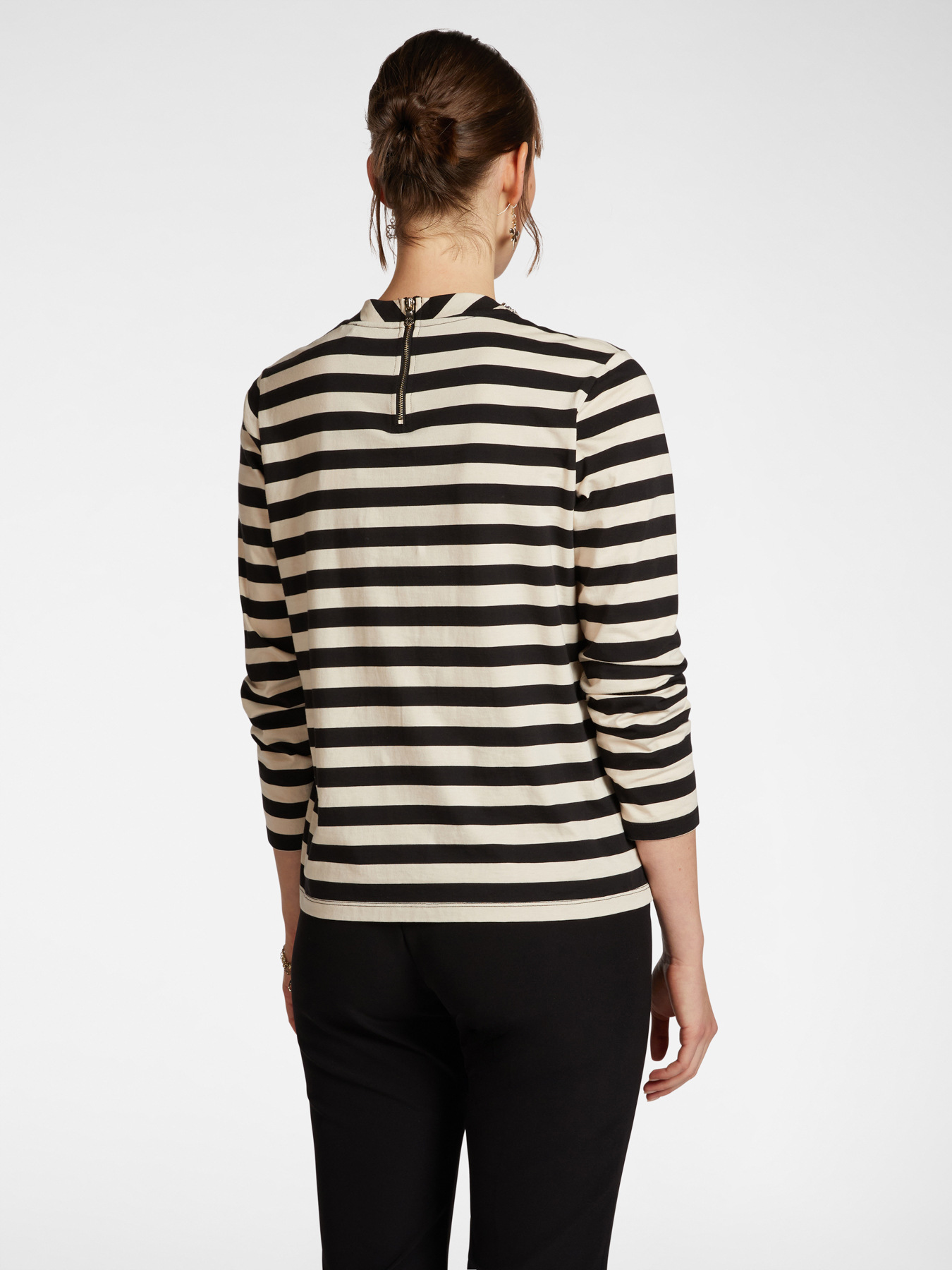 Gestreiftes T-Shirt mit Libellen-Stickerei image number 1