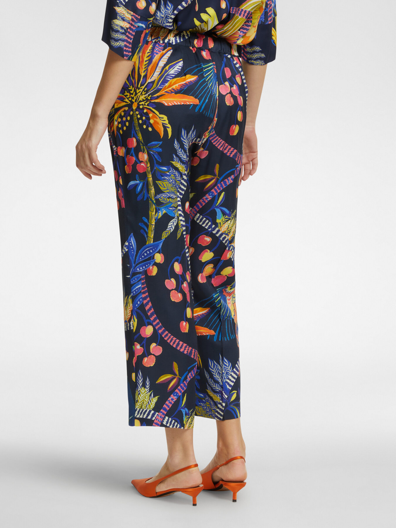 Printed trousers image number 1