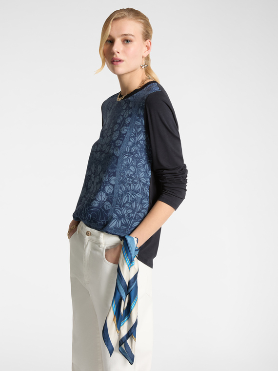 Dual-fabric T-shirt with print
