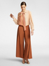 Weit geschnittene Hose mit Falten image number 0